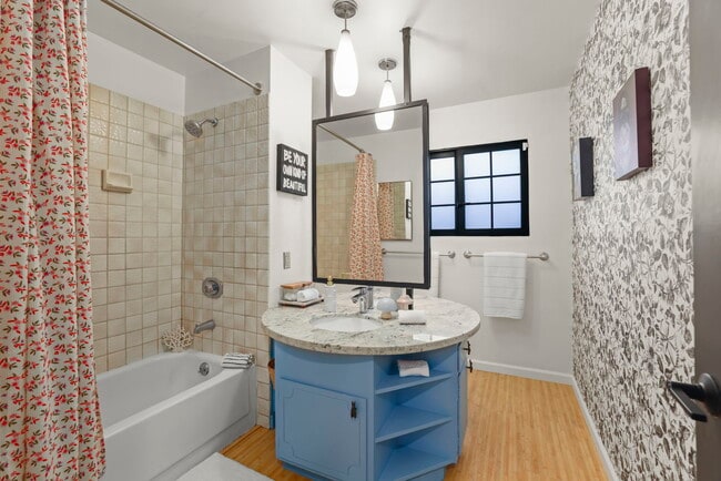 Building Photo - 4763 Golden Rd