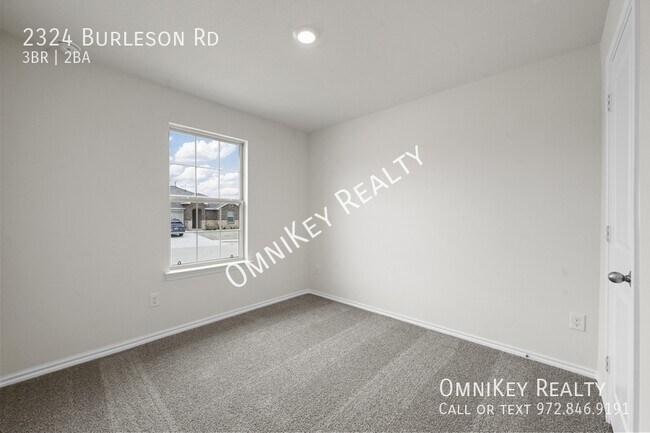 Building Photo - 2324 Burleson Rd