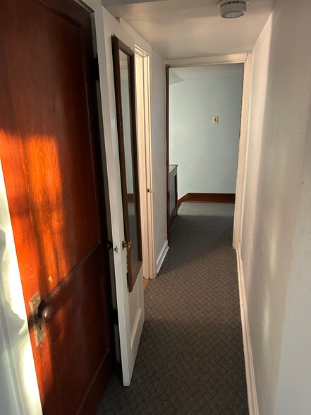 Building Photo - 213 S Wilmoth Ave