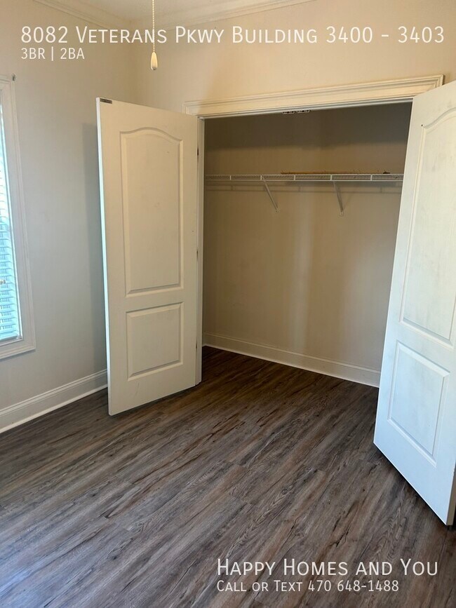 Building Photo - 8082 Veterans Pkwy