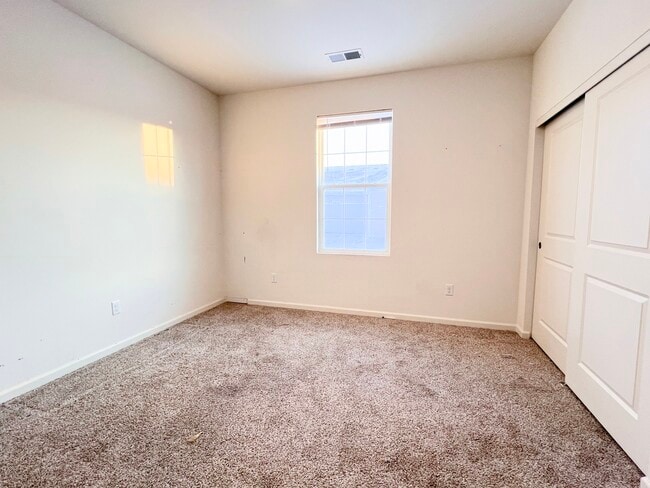 Building Photo - 6308 Juniper Dr