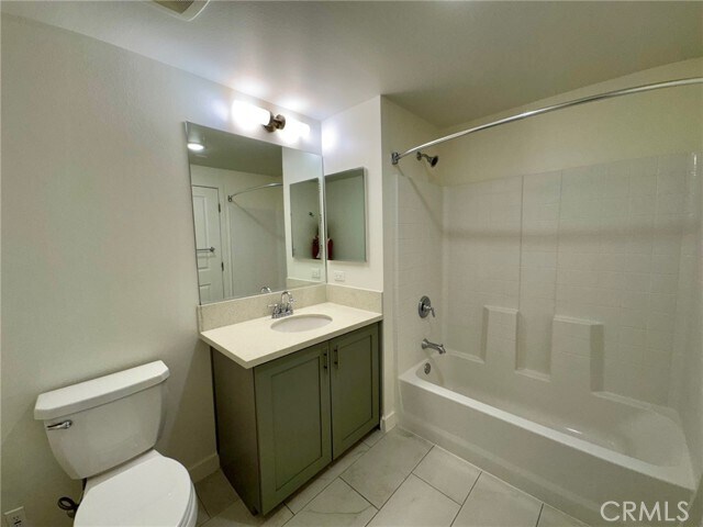 Building Photo - 1025 S Berendo St
