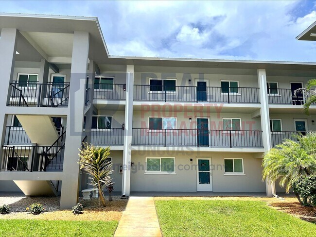 Building Photo - 649 S Tamiami Trl