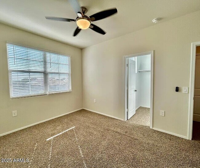 Building Photo - 18906 W Woodlands Ave