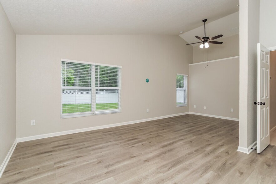 Building Photo - 2982 White Cedar Cir