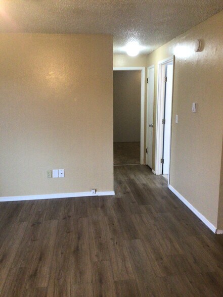 Building Photo - 14821 Washington Ave SW