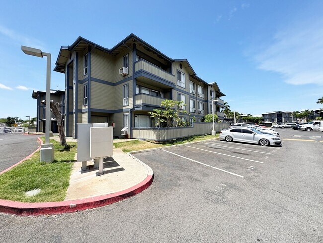 Building Photo - Pet Friendly Ewa Beach Condo with A/C