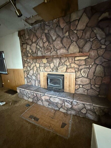 Building Photo - 989 W Packard St