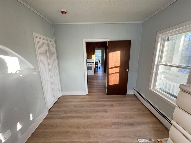 Building Photo - 262 Oak Hill Rd