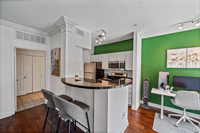 Building Photo - 3231 Allen Pkwy