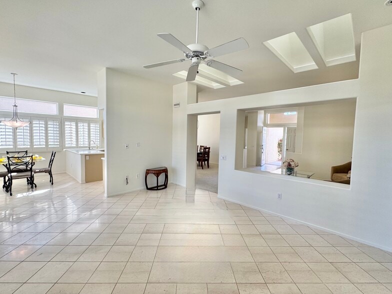 Family room - 78278 Desert Willow Dr