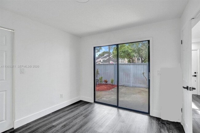 Building Photo - 1818 Adventure Pl