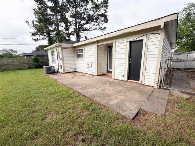 Building Photo - 136 Highland Dr