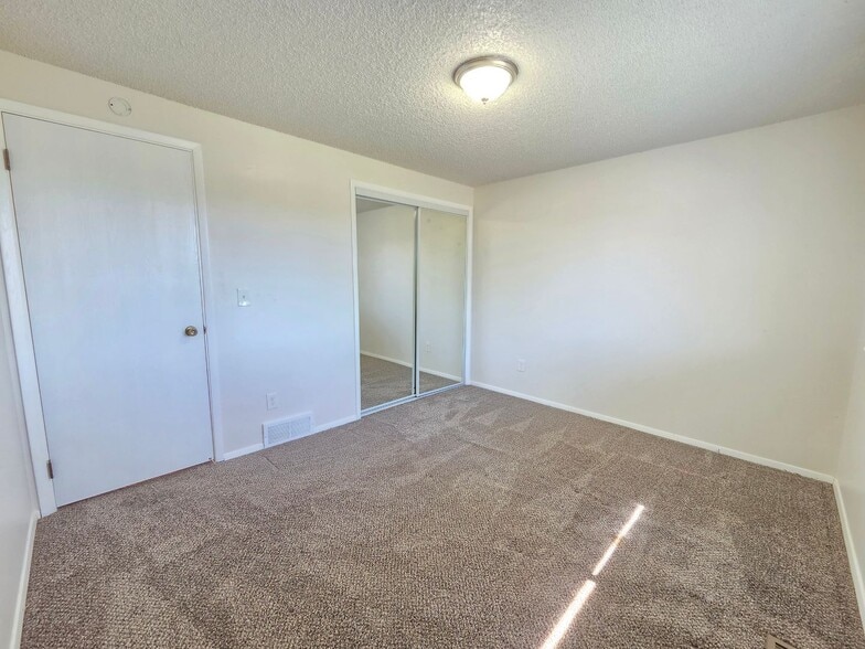 Building Photo - 1707 N Glenn Ct