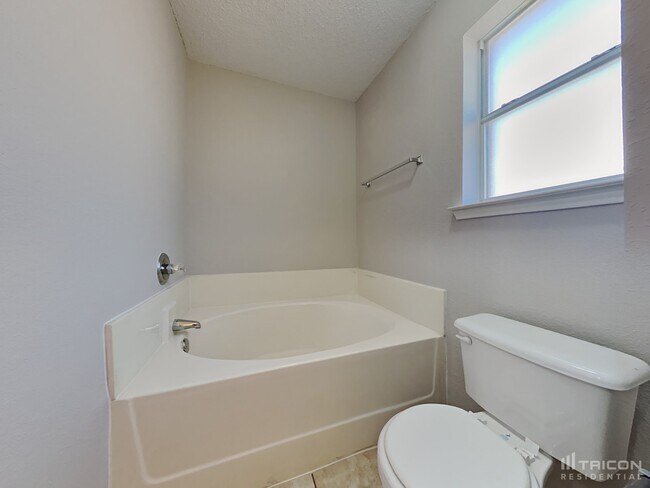 Building Photo - 2637 Ensenada Ln