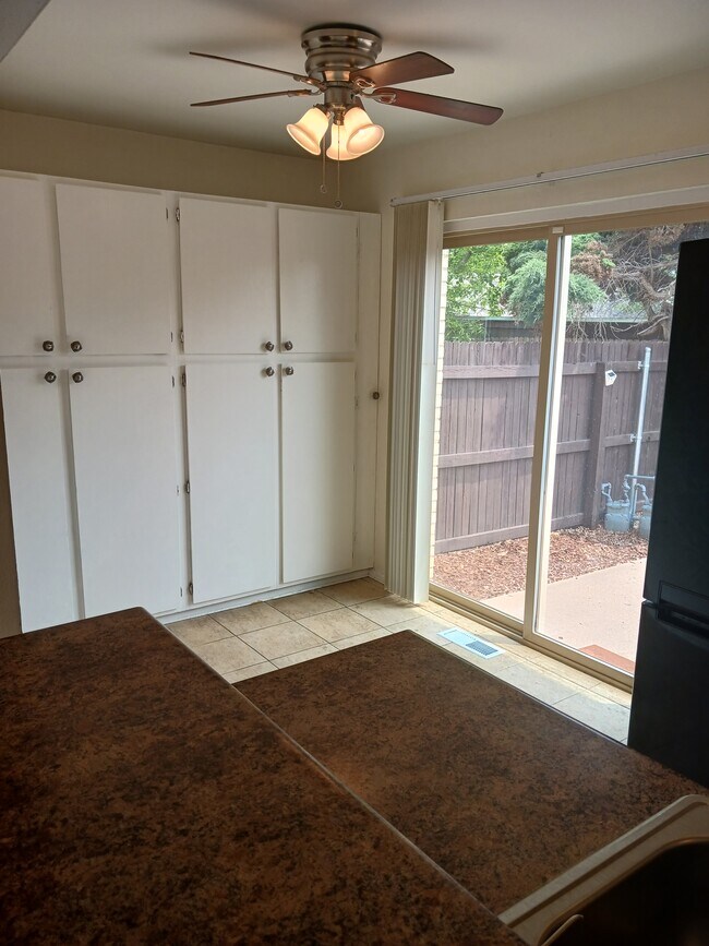Building Photo - 4373 W Ponds Cir