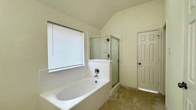 Building Photo - 7510 Golden Thistle Ln