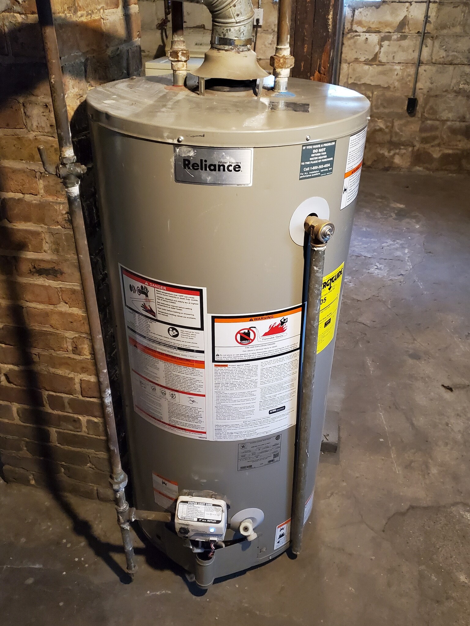 Building Photo - 2642 Riordan St