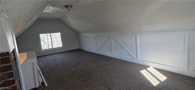 Building Photo - 1235 Bellows St