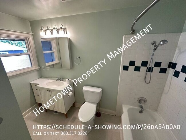 Building Photo - 1613 Garrison St NE