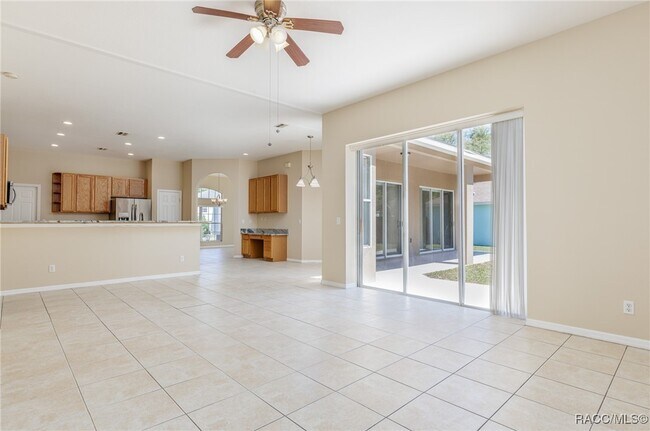Building Photo - 1474 W Pringle Pl