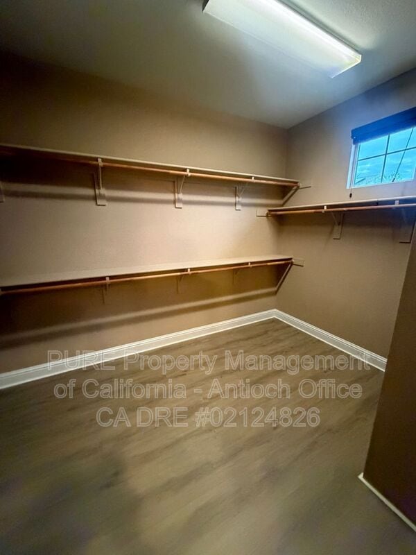 Building Photo - 80 Bottlebrush Ct