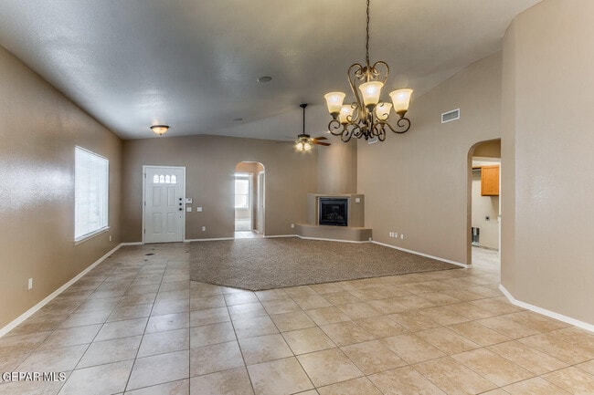 Building Photo - 5819 Redstone Rim Dr