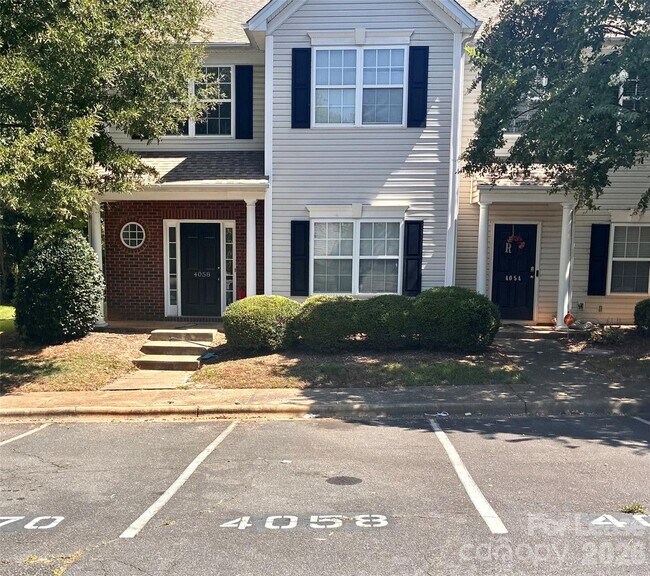 Building Photo - 4058 Glenlea Commons Dr
