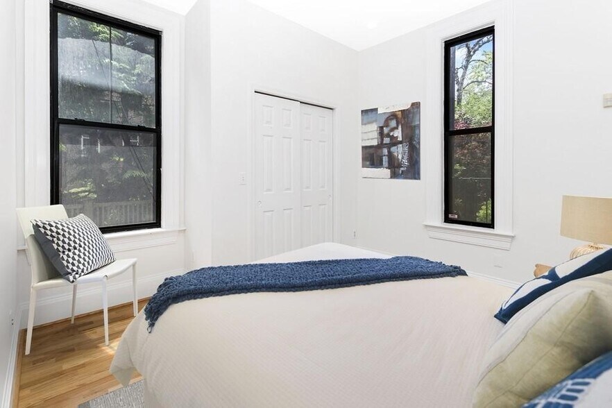 Building Photo - 305 Shawmut Ave