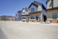 Building Photo - 426 Pinon St