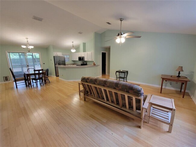 Building Photo - 2070 SW 42nd Ln