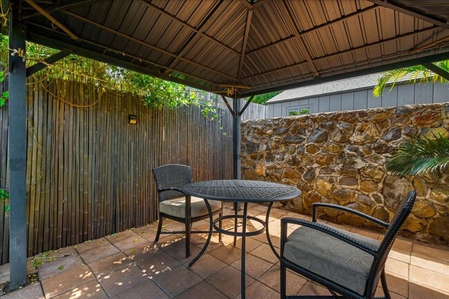 Building Photo - Remodeled Studio in North Kihei | Furnished & Pet-Friendly