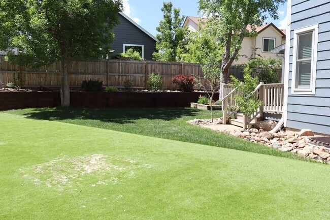 Building Photo - Gorgeous home in Littleton!