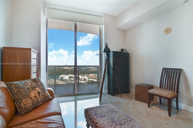 Building Photo - 15901 Collins Ave
