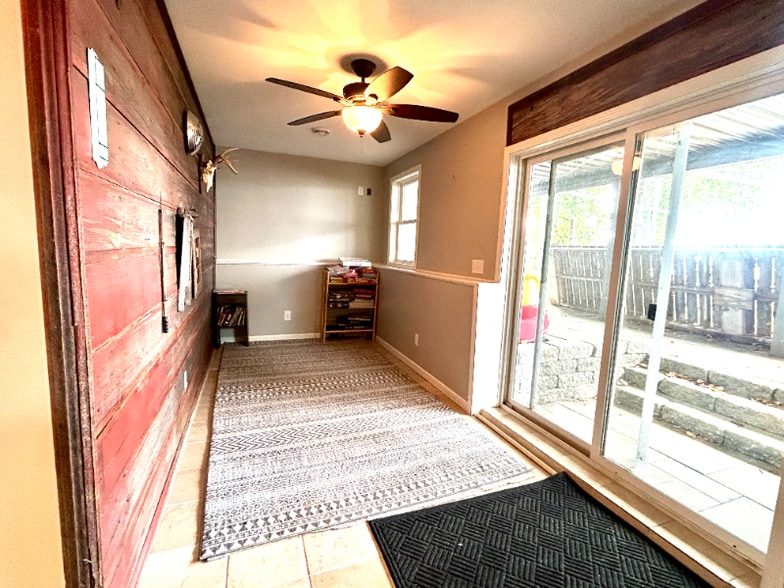 Building Photo - 118 Willow Point Dr