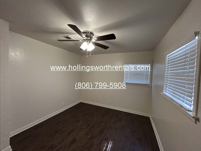 Building Photo - Beautiful 3 Bedroom 2 bath
