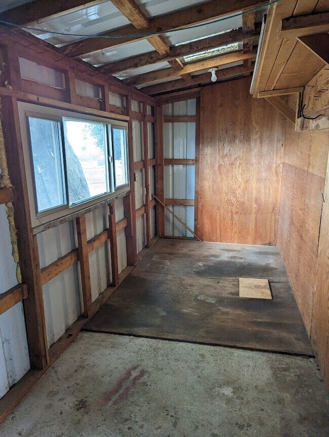 Building Photo - Attractive 3 bedroom 2 bath House in Quiet Lewiston Neighborhood