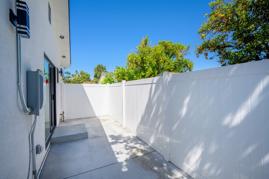 Building Photo - 8439 Apperson St