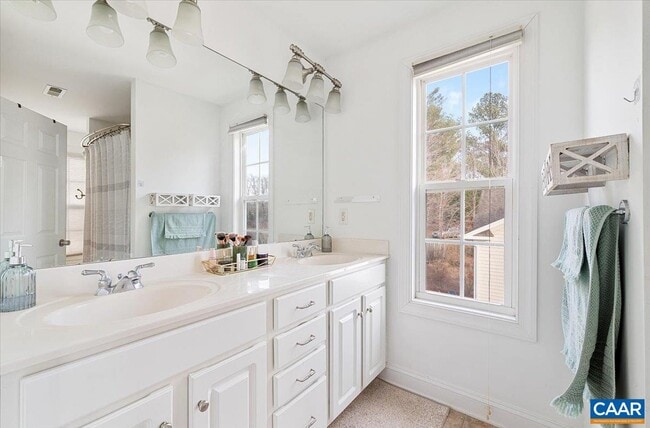 Building Photo - 1375 Amber Ridge Rd