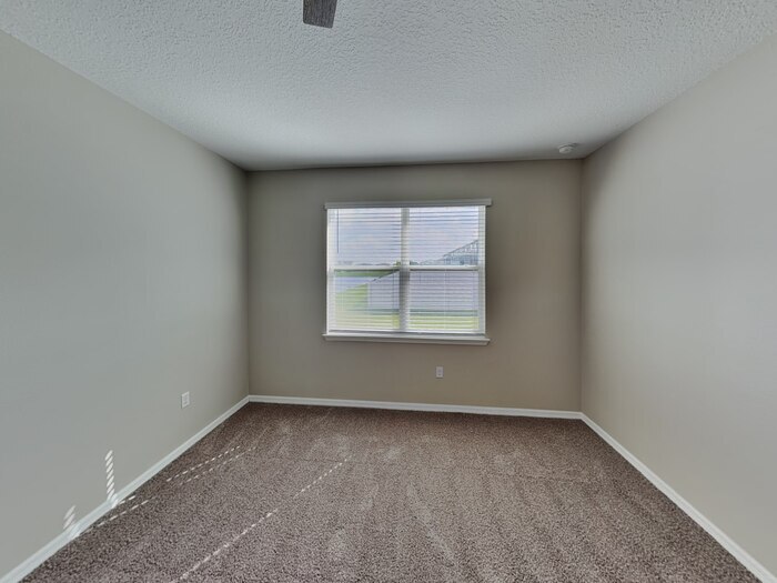 Building Photo - 5621 Camilla St