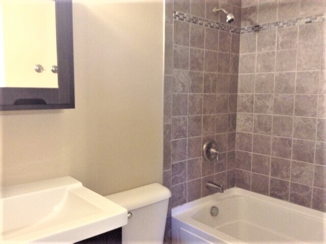 Building Photo - 391 Sherman Dr