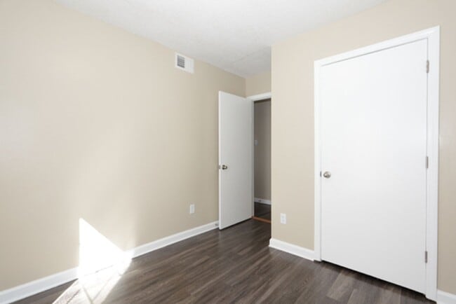 Building Photo - 1274 Parkrose Rd