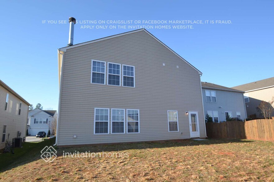 Building Photo - 685 Bright Orchid Ave