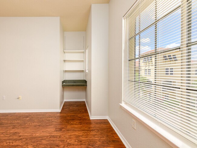 Building Photo - South Tampa