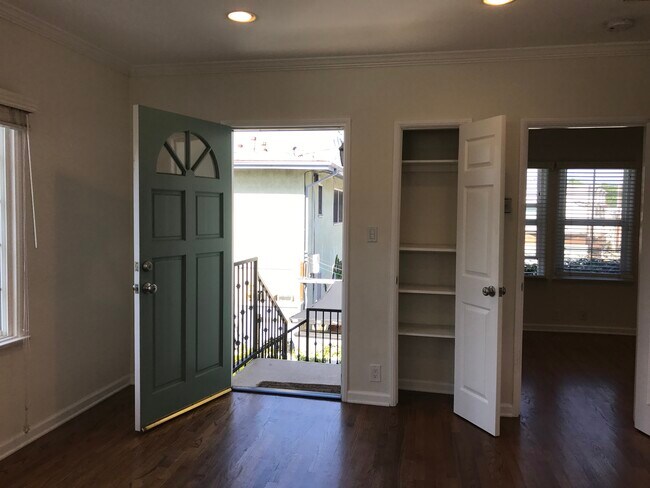 FRONT ENTRANCE - 10878 National Blvd