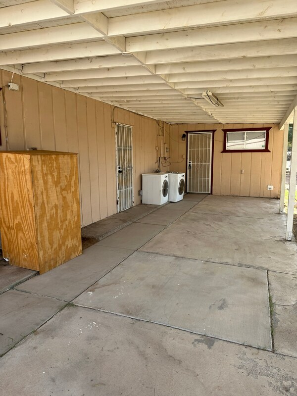 Building Photo - 740 Tiger Lilly Ln