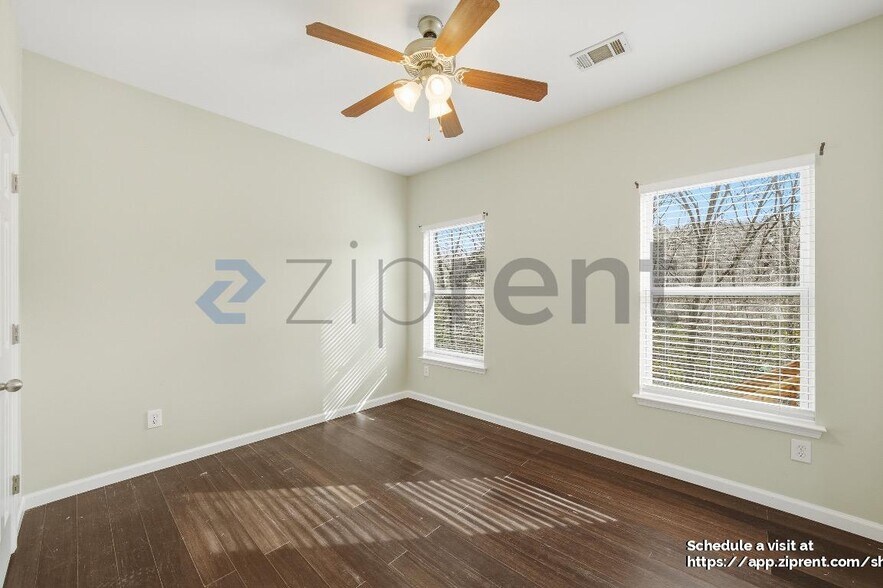 Building Photo - 1305 Rockbass Rd