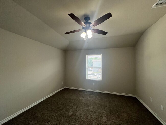 Building Photo - 6302 Luglio Ln