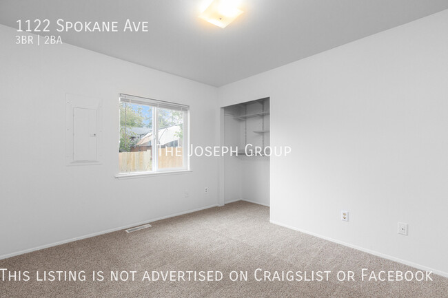 Building Photo - 1122 Spokane Ave