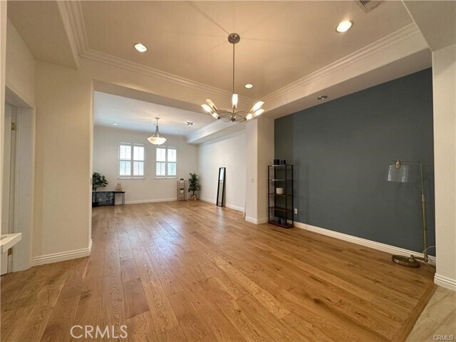 Building Photo - 441 N Los Robles Ave